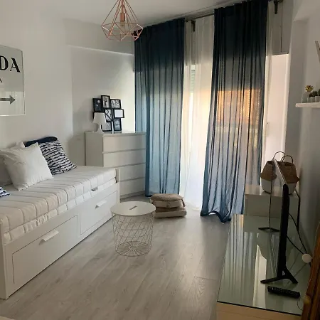 Acogedor Estudio En Primera Linea De Playa Benalmádena Extérieur photo